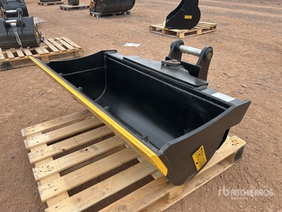 2025 Trojan 80 48 in Q/C Hydraulic Tilting Excavator Bucket (Unused)
