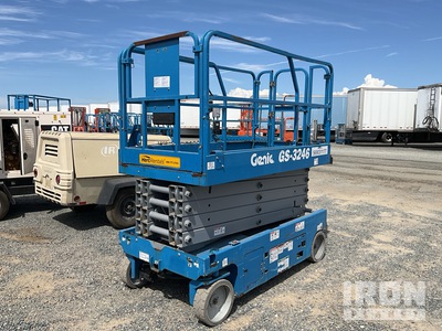 2018 Genie GS-3246 Electric Scissor Lift