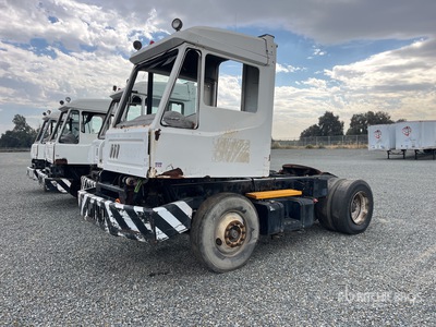 2016 Kalmar T2 4x2 Camión remolcador de plataforma (Inoperable)