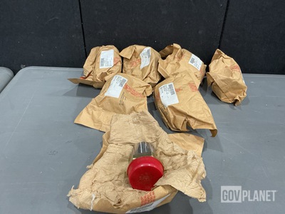 (7) Adirondack 375-190911-1-1/2-32 Hose to Boss Straight Adapters