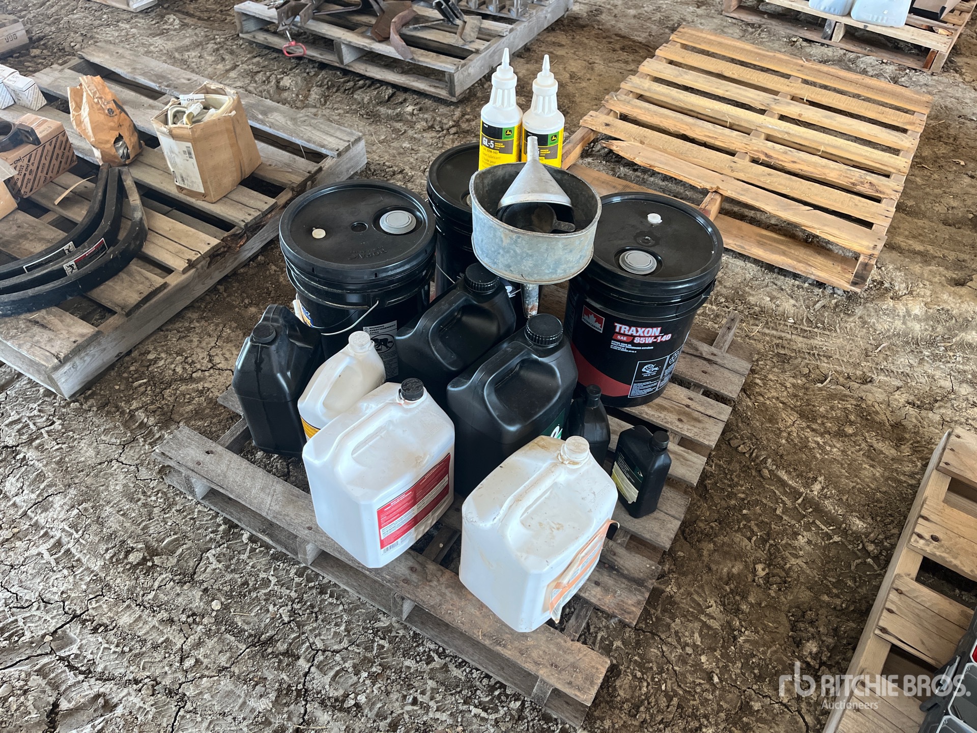 Assorted Gear Oil