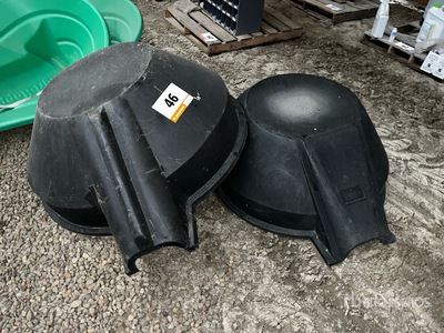 Quantity of (2) 10 in Hopper