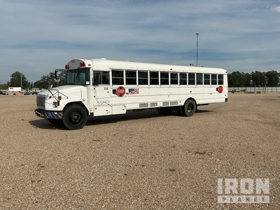 2005 Freightliner FL90 4x2 34-Seat Crew Carrier Bus