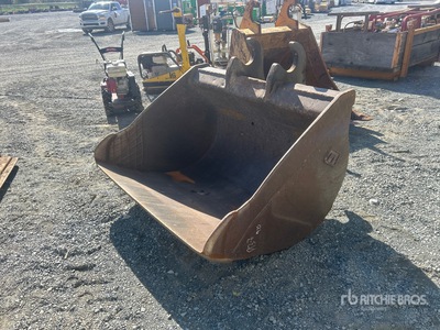 60 in Q/C Cleanup Baggerlöffel - Fits John Deere 200C LC