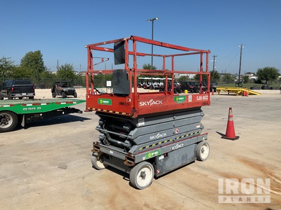 2015 Skyjack SJIII 4632 Electric Scissor Lift