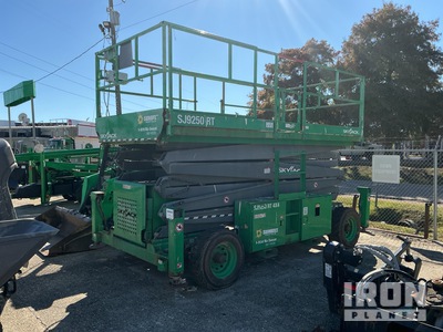 2016 Skyjack SJ9250RT 4x4 Diesel Scissor Lift