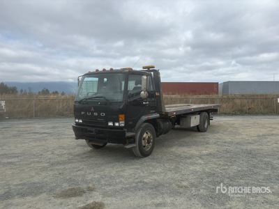 2007 Mitsubishi Fuso FM65F 4x2 Camión Caja Abierta