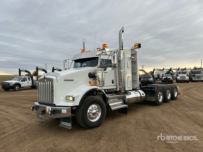 2021 Kenworth T800 8x6 Tri/A Sleeper Truck Tractor