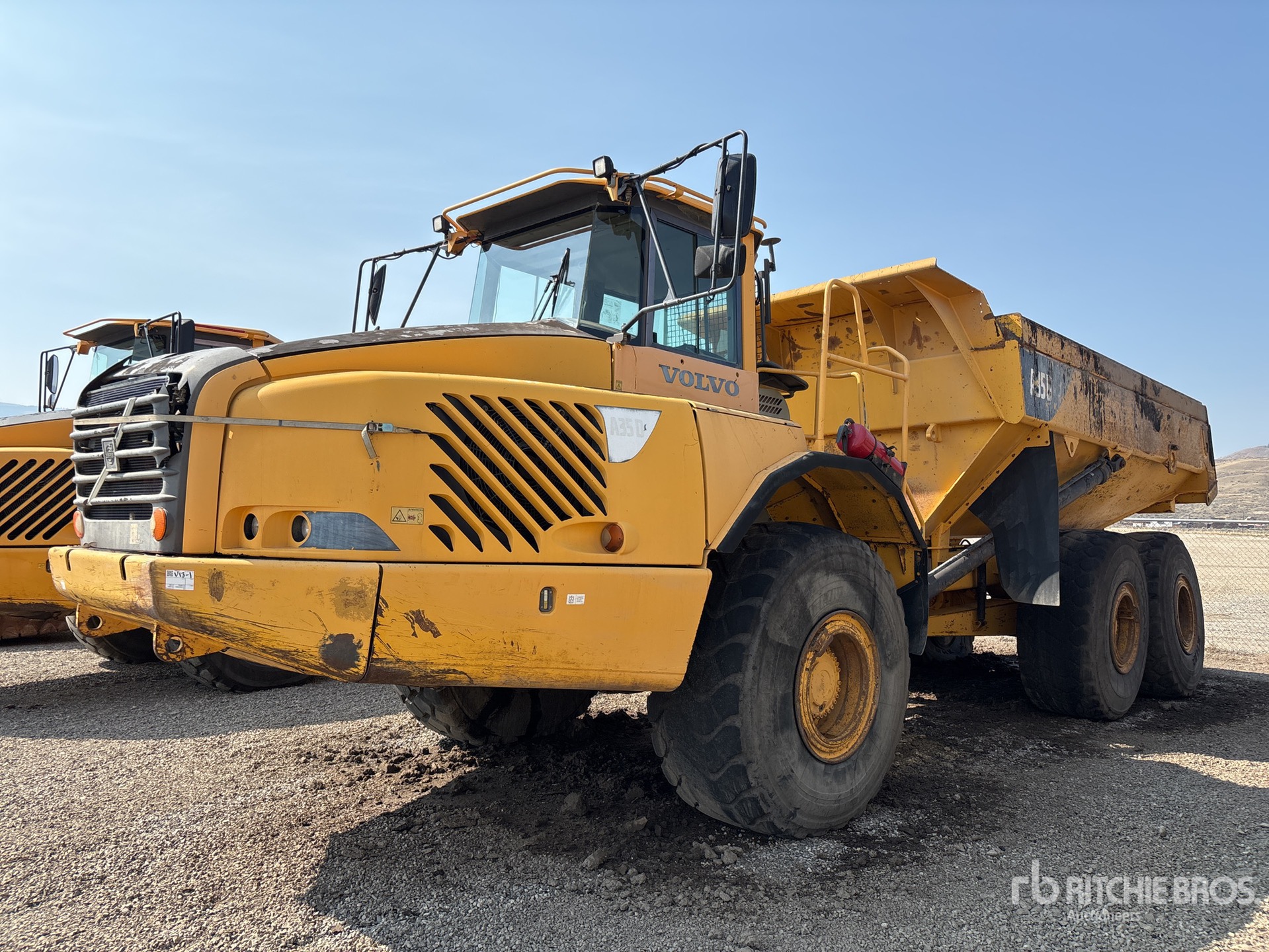 Volvo A35D Knickgelenkter Muldenkipper