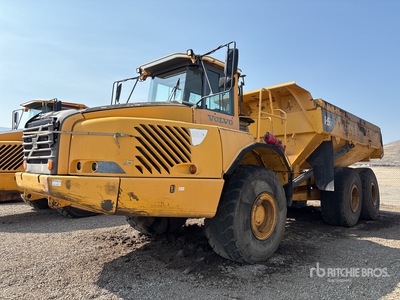 Volvo A35D Knickgelenkter Muldenkipper