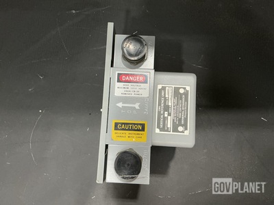General Dynamics 5186617-1 Vertical Reference Unit