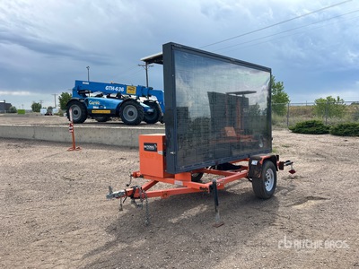 2014 National 120 W Solar Message Board