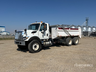 2016 International Work Star 7400 6x4 T/A Dump Truck