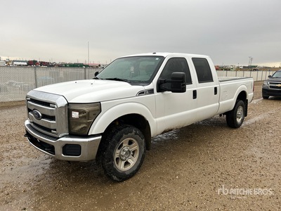 2013 Ford F-350 XLT 4x4 Crew Cab Pickup
