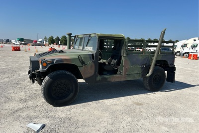 2006 AM General M1152 HMMWV 2 Door Soft Top w/Truck Body