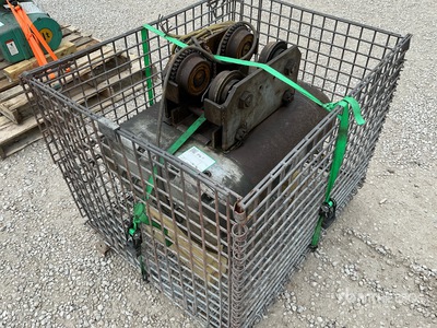 CM Meteor 5827 Electric Construction Hoist