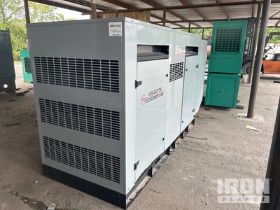 Gillette SP-1200-3-3N2 120 kW Skid-Mounted Groupe électrogène