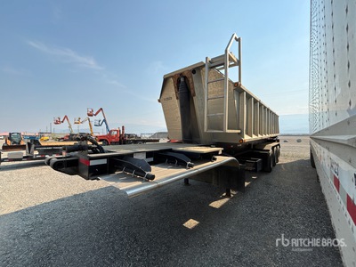 2007 Peerless 38 ft Tri/A Specialty Remolque banera
