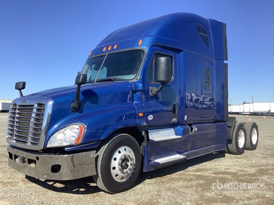 2015 Freightliner Cascadia 125 T/A Sleeper Truck Tractor