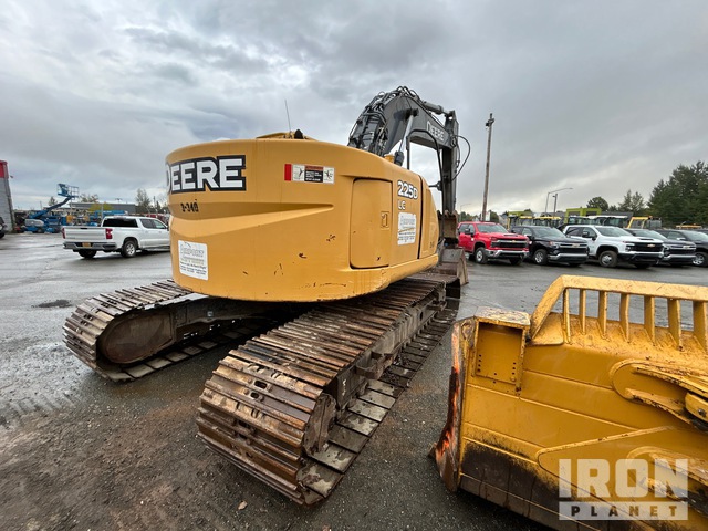 EXCAVADORA 2011 JOHN DEERE 225D