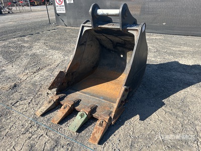 2024 900 mm Q/C Digging Excavator Bucket - Fits 20 - 25 ton