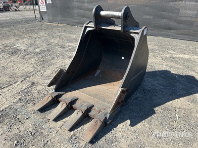 2023 900 mm Q/C Digging Excavator Bucket - Fits 20 - 25 ton