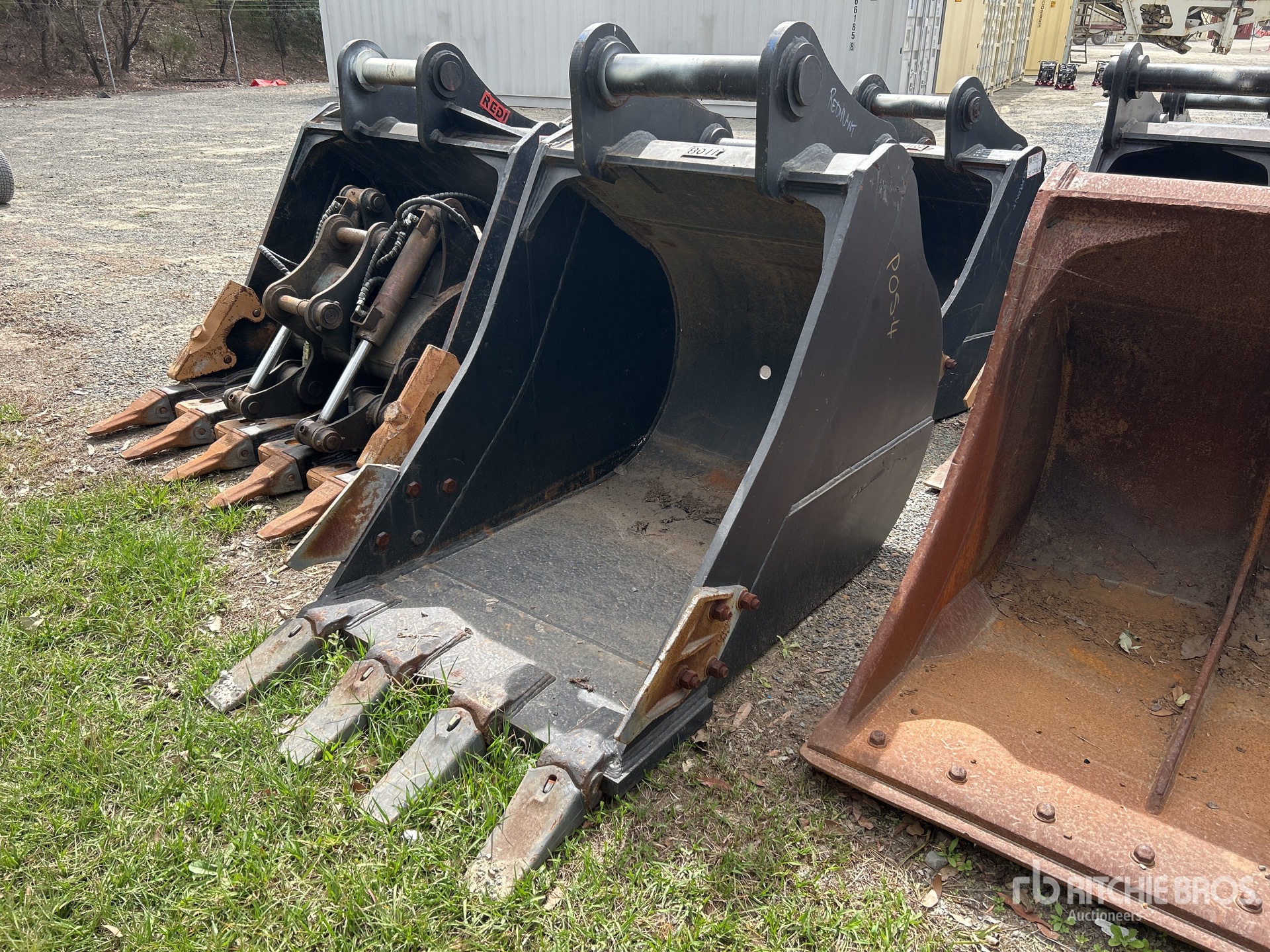 900 mm Q/C Digging Excavator Bucket - Fits 30 Ton