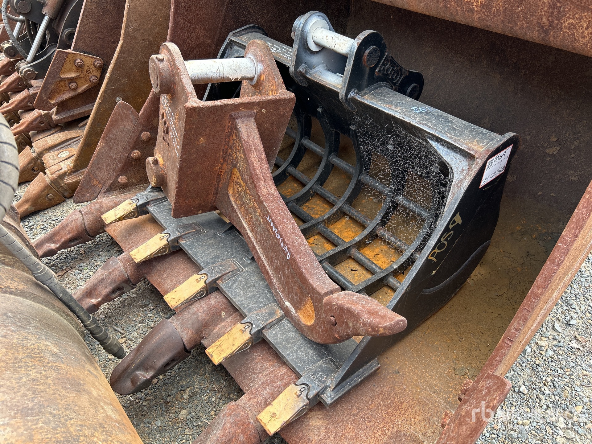 1000 mm Q/C Skeleton Excavator Bucket - Fits 5 Ton
