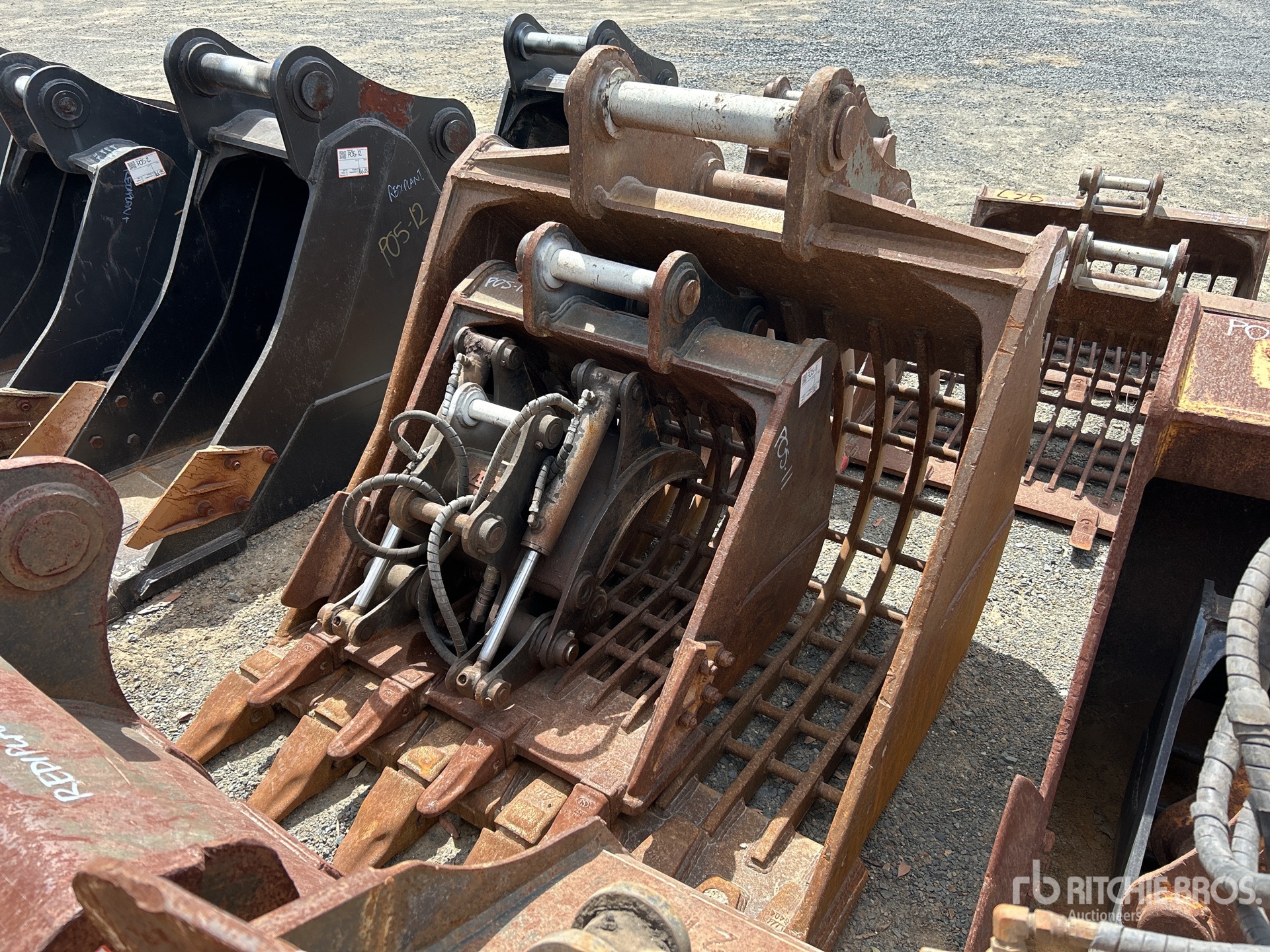 1400 mm Q/C Skeleton Excavator Bucket - Fits 30 Ton