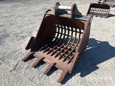 900 mm Q/C Skeleton Excavator Bucket - Fits 13 Ton
