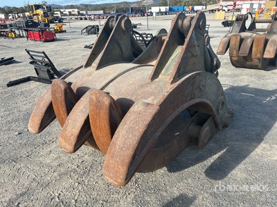 Q/C Excavator Grapple - Fits 30 Ton