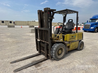 Mitsubishi FG30 6000 lb Forklift