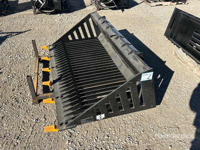 2025 GIYI GY-RB66 66 in Skeleton Skid Steer Bucket (Unused)