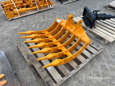 2025 GIYI 32 in Excavator Rake - Fits Cat 305 (Unused)