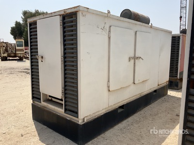 Cummins 344 kVA Skid-Mounted 発電機セット (250-749 kw/310-950 kva) (Inoperable)
