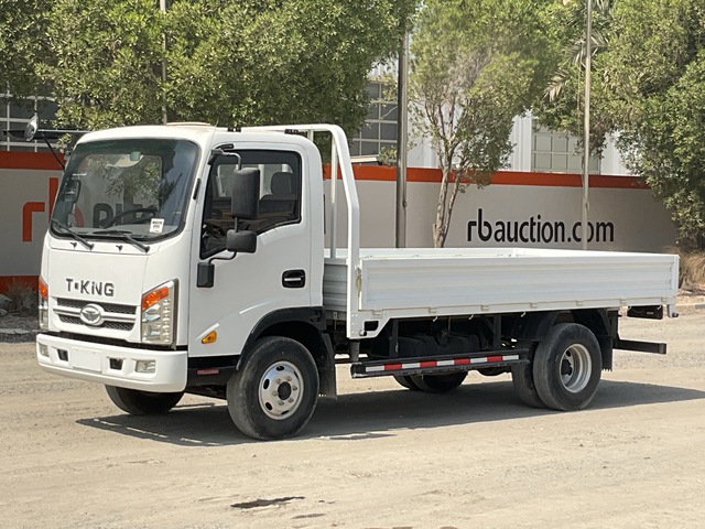 2023 T-King ZB5041XXYJDD6V 4x2 Flatbed Truck (Unused)