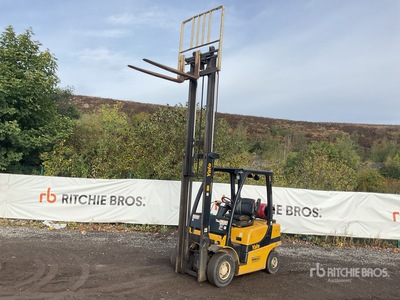2016 Yale GLP25VX 2460 kg Forklift