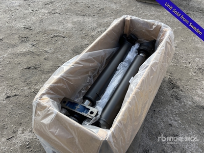 Quantity of (2) Dana Italia Driveshafts (Unused)
