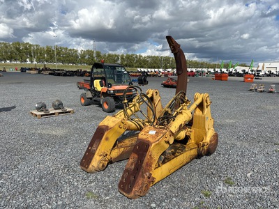 2004 Komatsu to fit Komatsu D155AX-5 クローラートラクター用リッパー