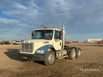 2005 Freightliner M2 112 6x4 T/A Day Cab Truck Tractor