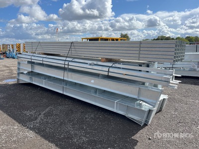 Unused 100' x 40' x 16' Fully galvanized steel frame Agricultural Bâtiment d'entreposage
