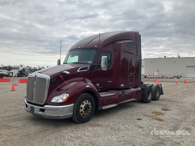 2019 Kenworth T680 6x4 Cabeza Tractora Cabina Dormitorio (Inoperable)