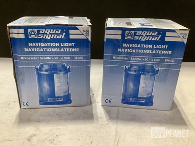 (24) Aqua Signal 55 Series Navigation Lights