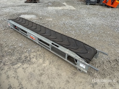 2012 Estramo 3M Mini-Maxi ناقل