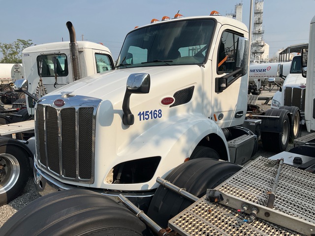 2018 Peterbilt 579 6x4 T/A Day Cab Truck Tractor