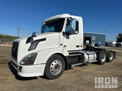 2015 Volvo VNL 6x4 T/A Day Cab Truck Tractor