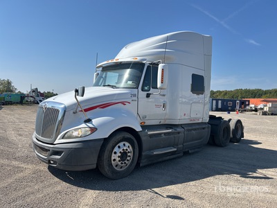 2013 International ProStar+122 6x4 3- Achs Sattelzugmaschine mit Schlafkabine