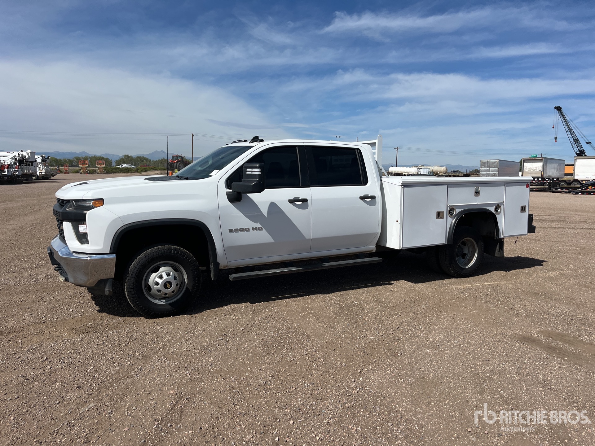 2020 Chevrolet 3500HD 4x4 Crew Cab Camión Utilitario
