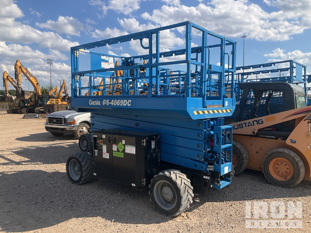 ELEVADOR TIJERA 2022 GENIE GS4069DC