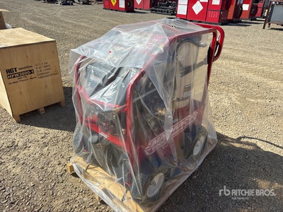 Easy-Kleen Magnum Gold Pressure Washer (Unused)